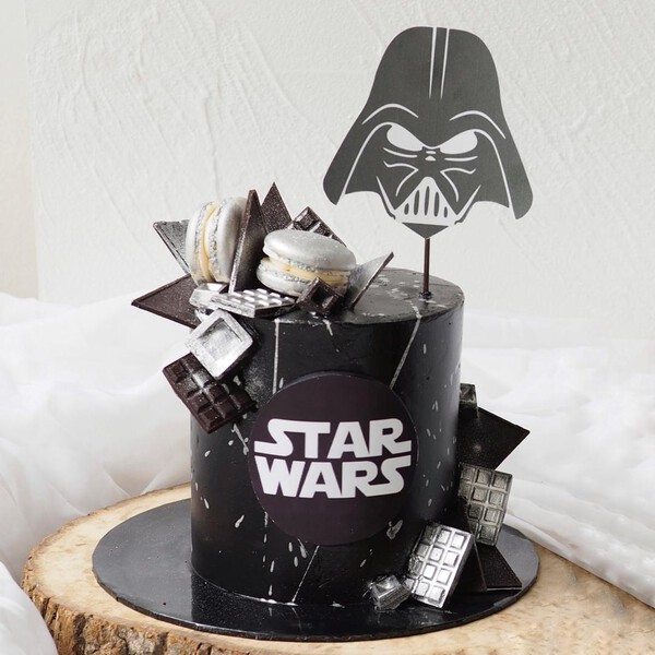 The Force Cake | Star Wars Cake
